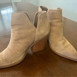 Gianni Bini Suede Boots